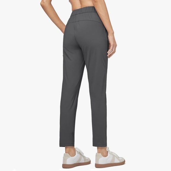 WILLIT Golf Travel Yoga Lounge Pants in Deep Grey - Picture 2 of 14